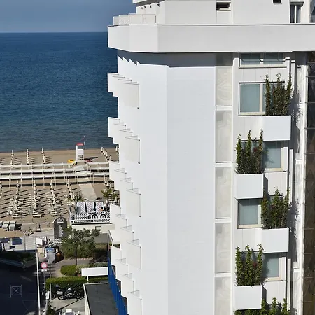 Daniel's Fronte Mare 호텔