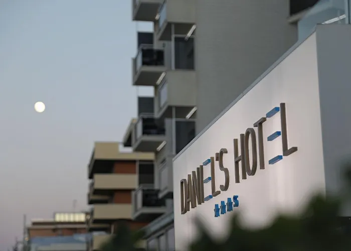 Daniel's Fronte Mare 호텔 3*