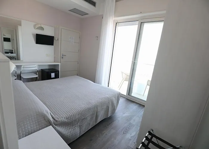 Daniel's Fronte Mare Hotell 3*