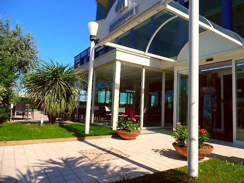 Daniel's Fronte Mare 3*