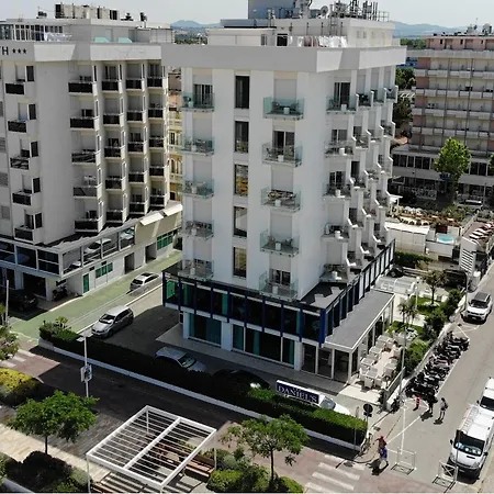 Daniel's Fronte Mare 3* ريتشيوني