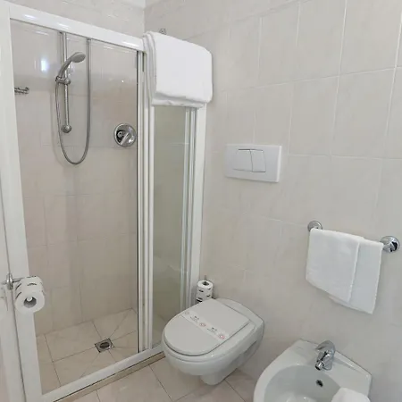 Daniel's Fronte Mare Hotel 3*