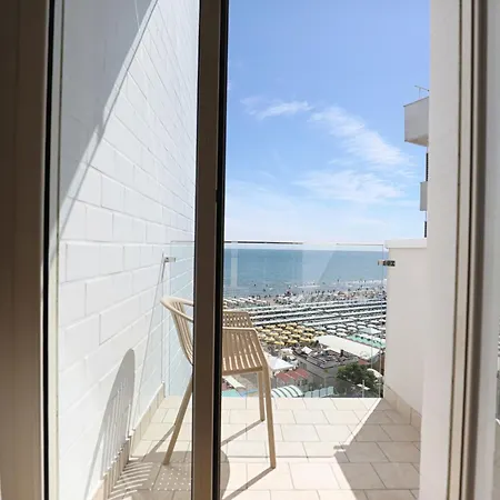 فندق Daniel's Fronte Mare ريتشيوني