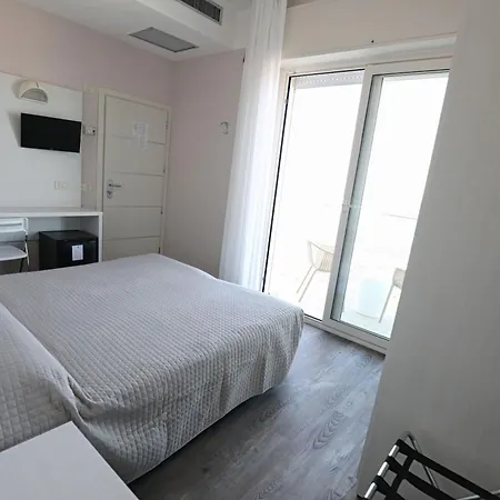 Daniel's Fronte Mare Hotell 3*