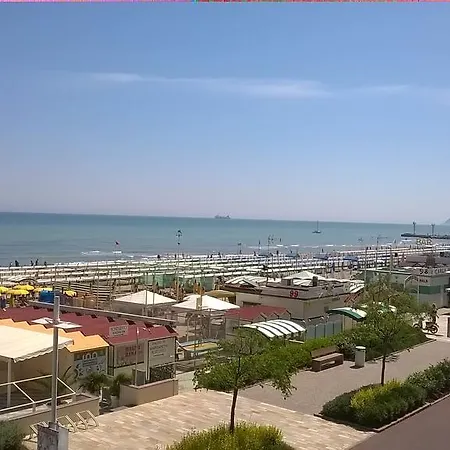 Hotell Daniel's Fronte Mare